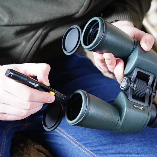 Карандаш чистящий Levenhuk Cleaning Pen LP10 фото